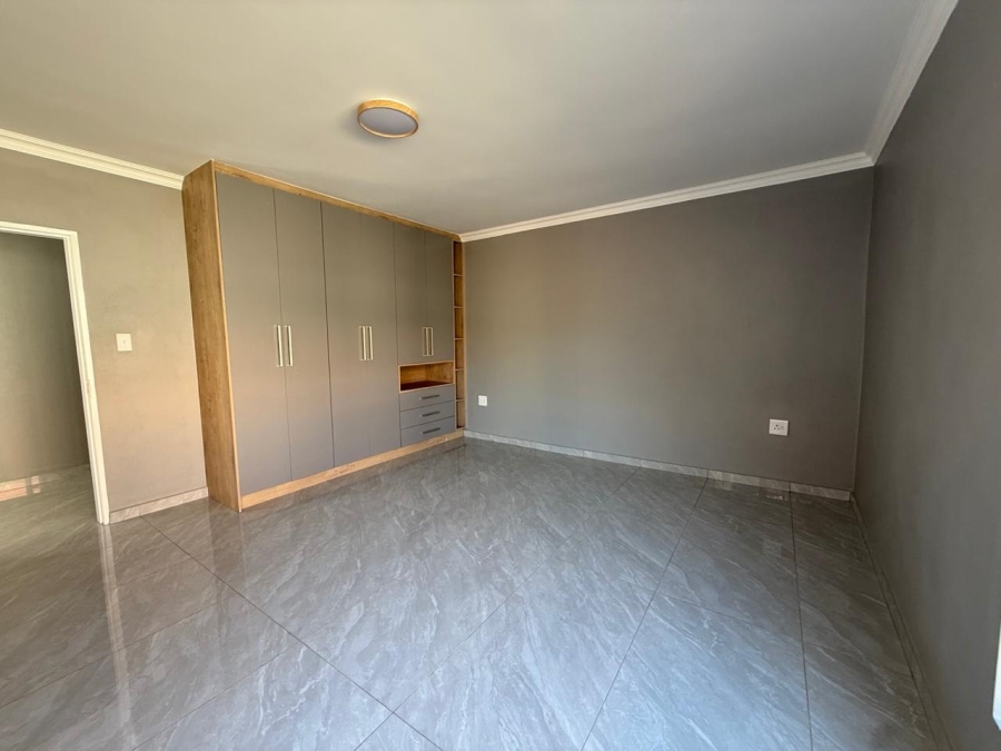 4 Bedroom Property for Sale in Buffelspoort Eco Estate North West